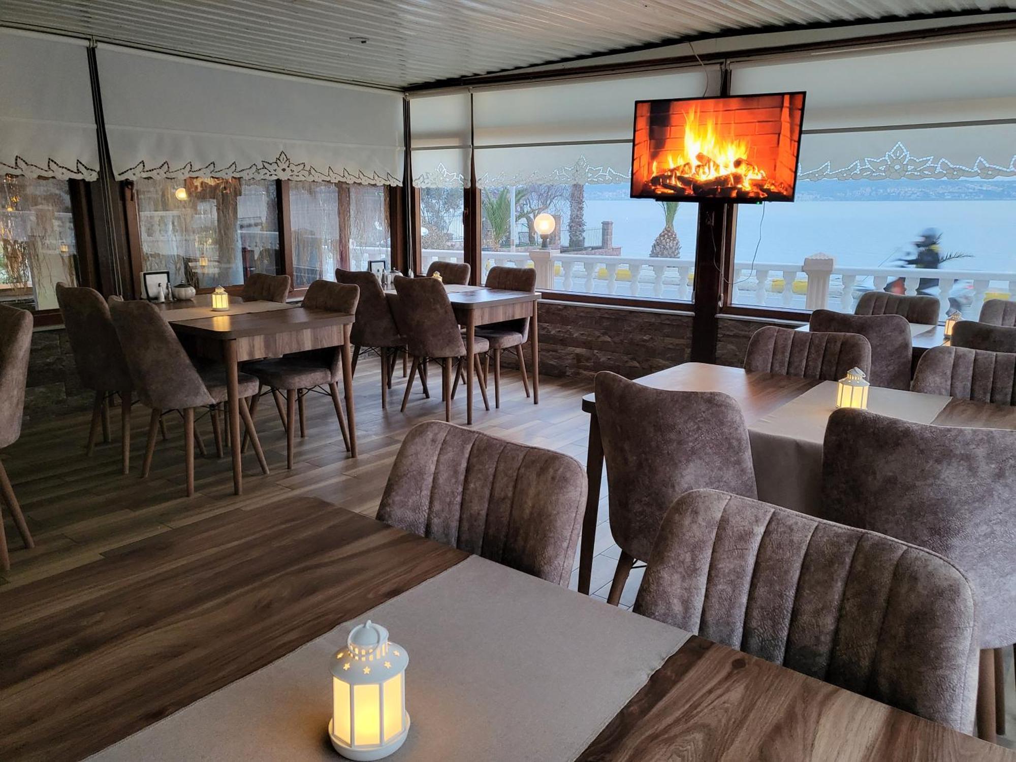 Soezer Otel Ayvalik Bagian luar foto