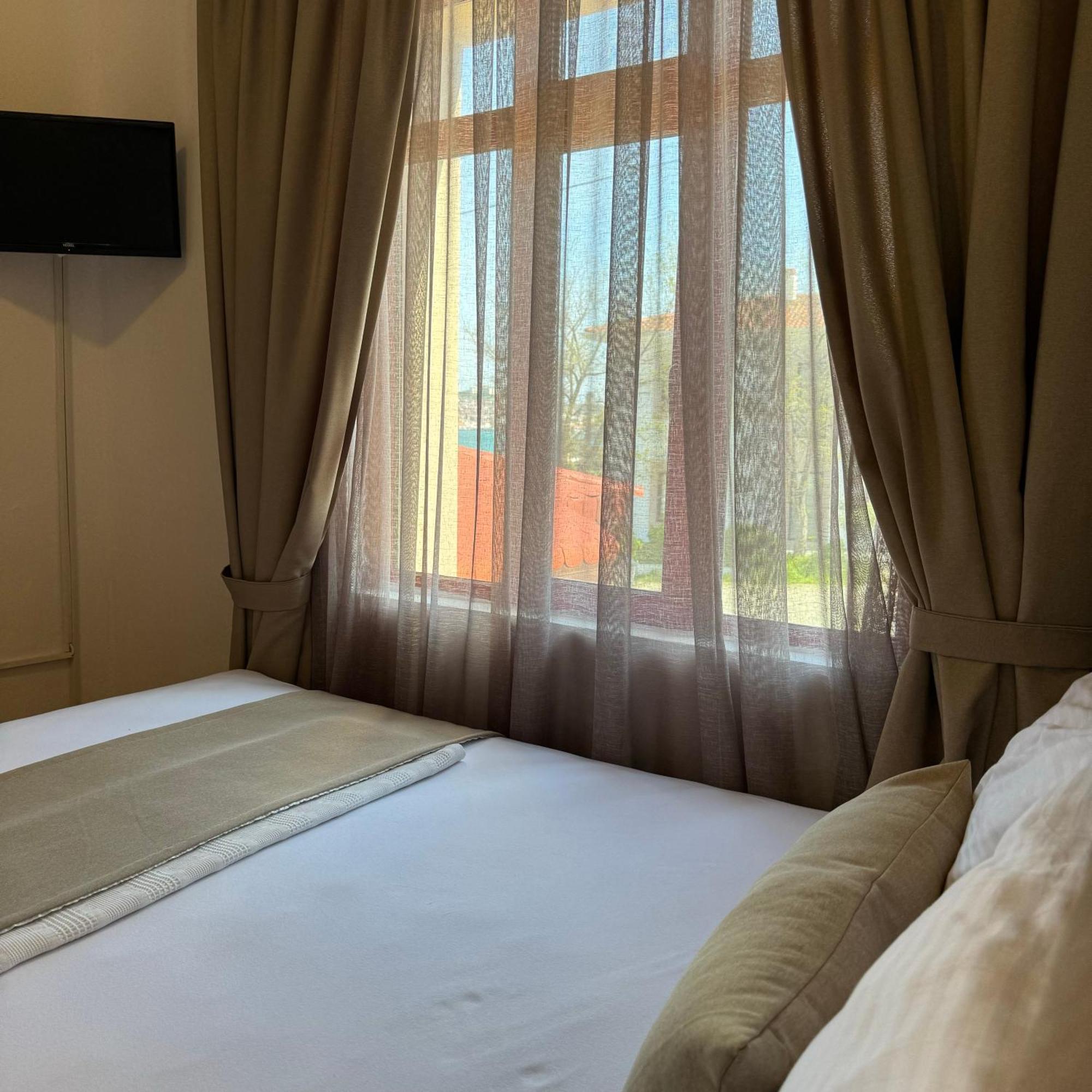 Soezer Otel Ayvalik Bagian luar foto