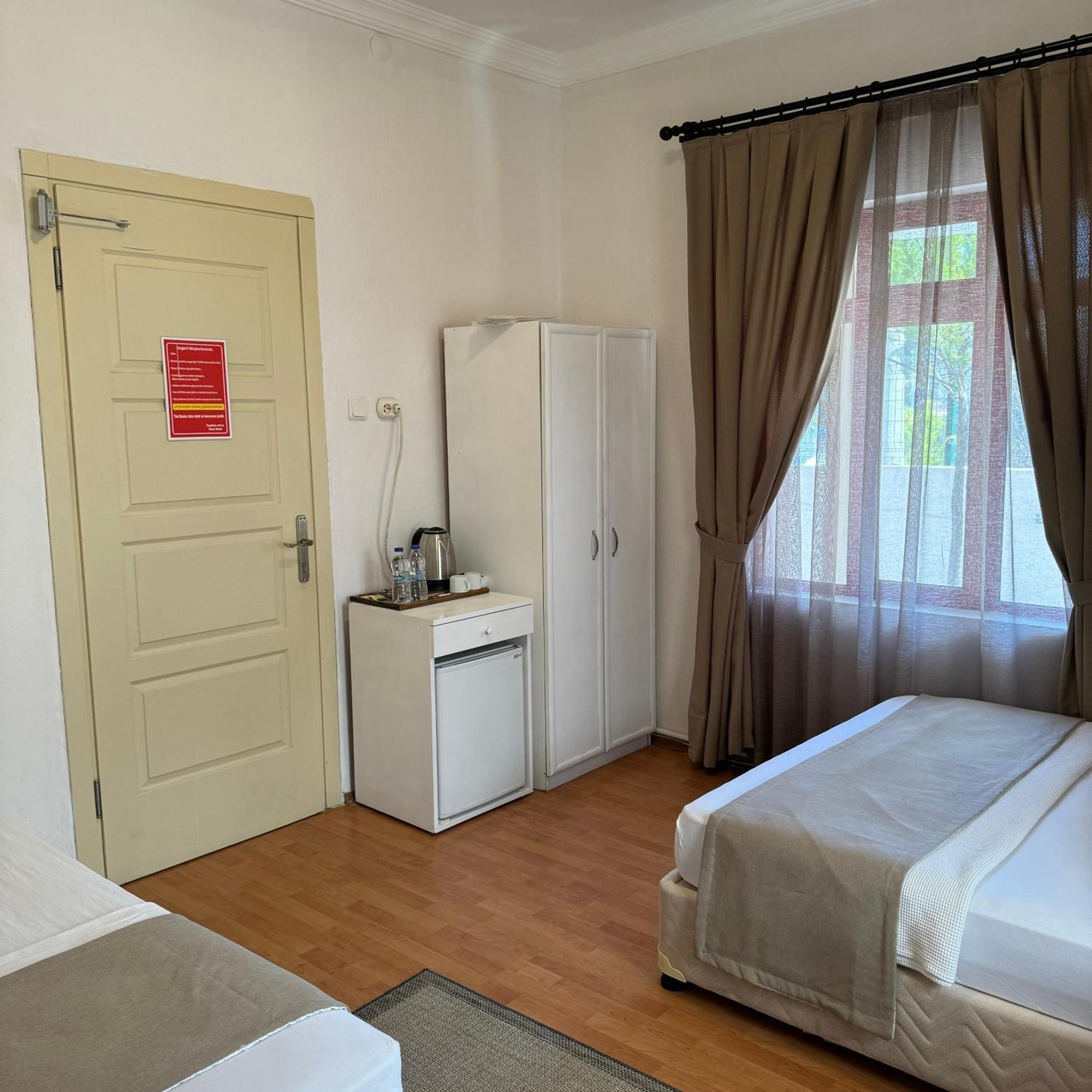 Soezer Otel Ayvalik Bagian luar foto
