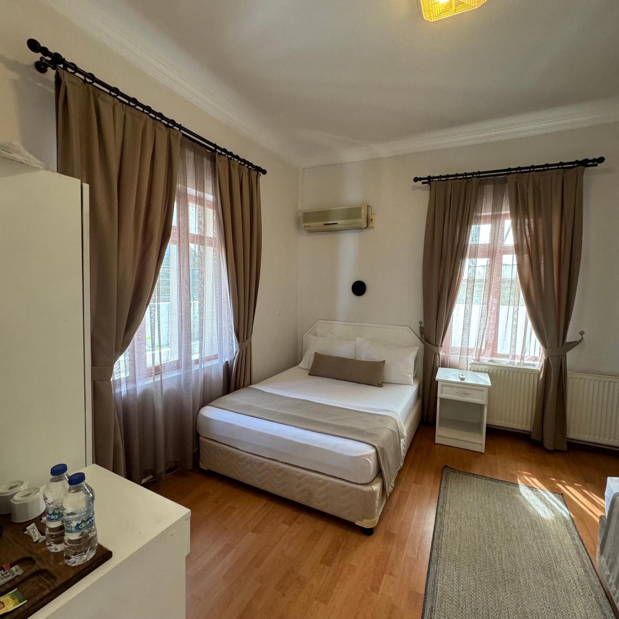 Sozer Otel Ayvalik Bagian luar foto