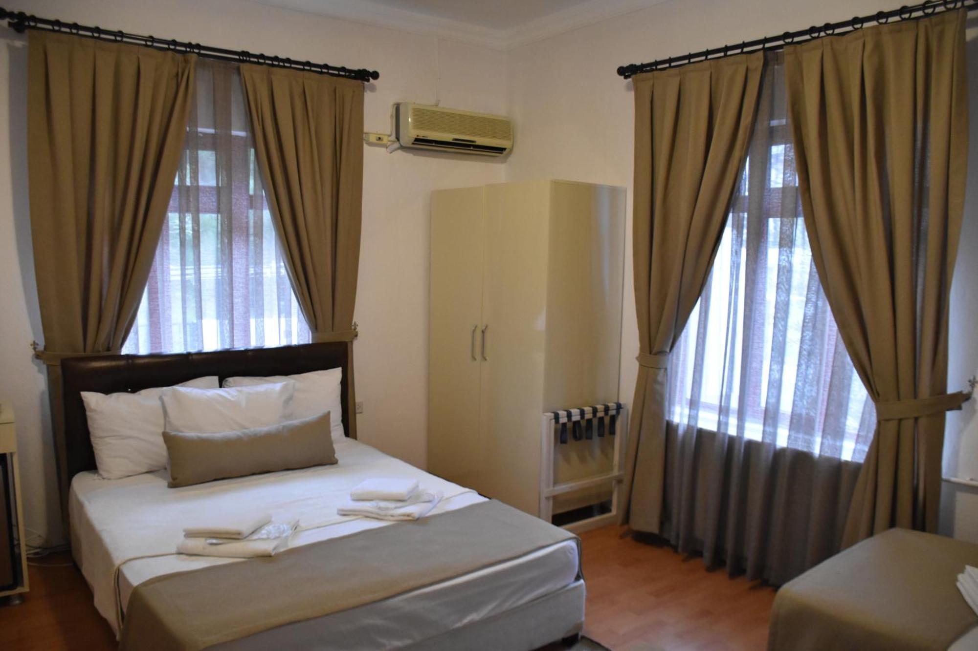 Soezer Otel Ayvalik Bagian luar foto